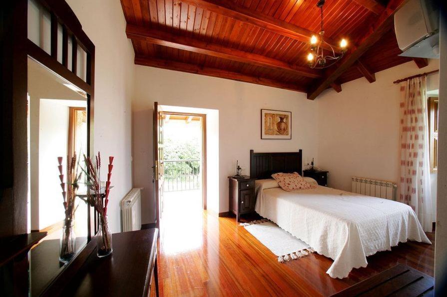 Hostel Casa Da Botica A Estrada Os Casares Pokój zdjęcie