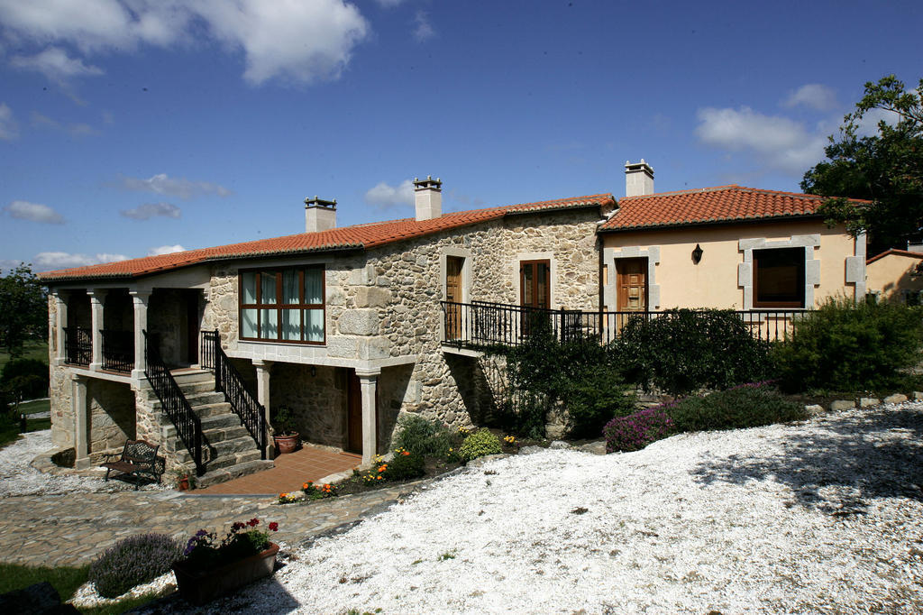 Hostel Casa Da Botica A Estrada Os Casares Zewnętrze zdjęcie